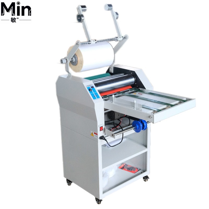 Commercial Printing Shop - Maszyna do laminowania na zimno i